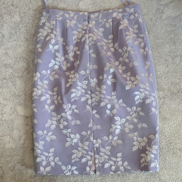 SIMPLY GORGEOUS SUIT - Picture 3 of 5